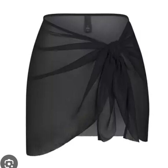 NWT SKIMS crinkle coverup - Picture 3 of 3